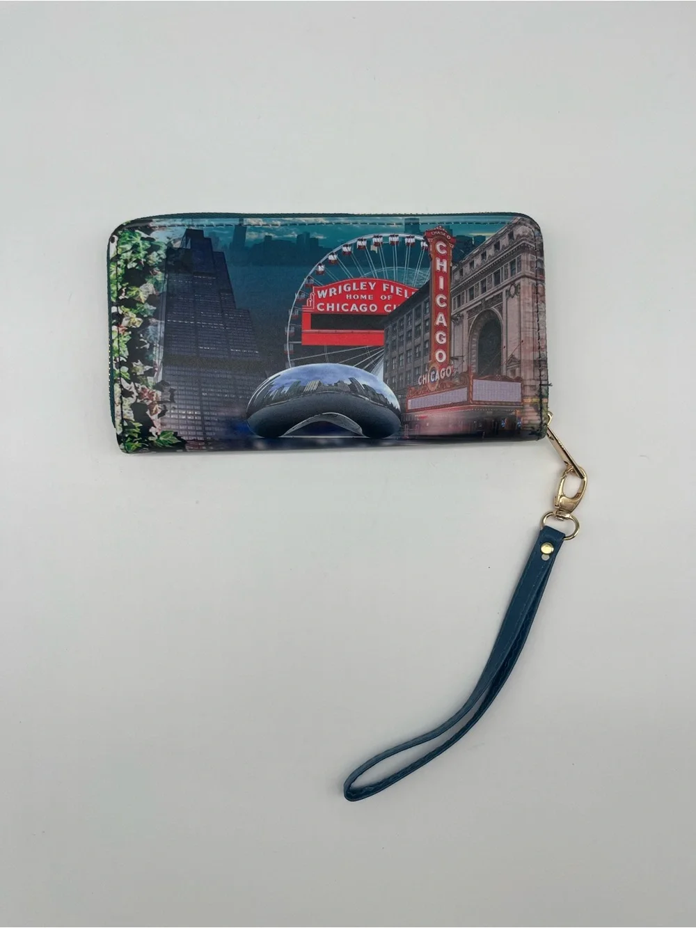 Chicago Skyline Wristlet Wallet - Blue